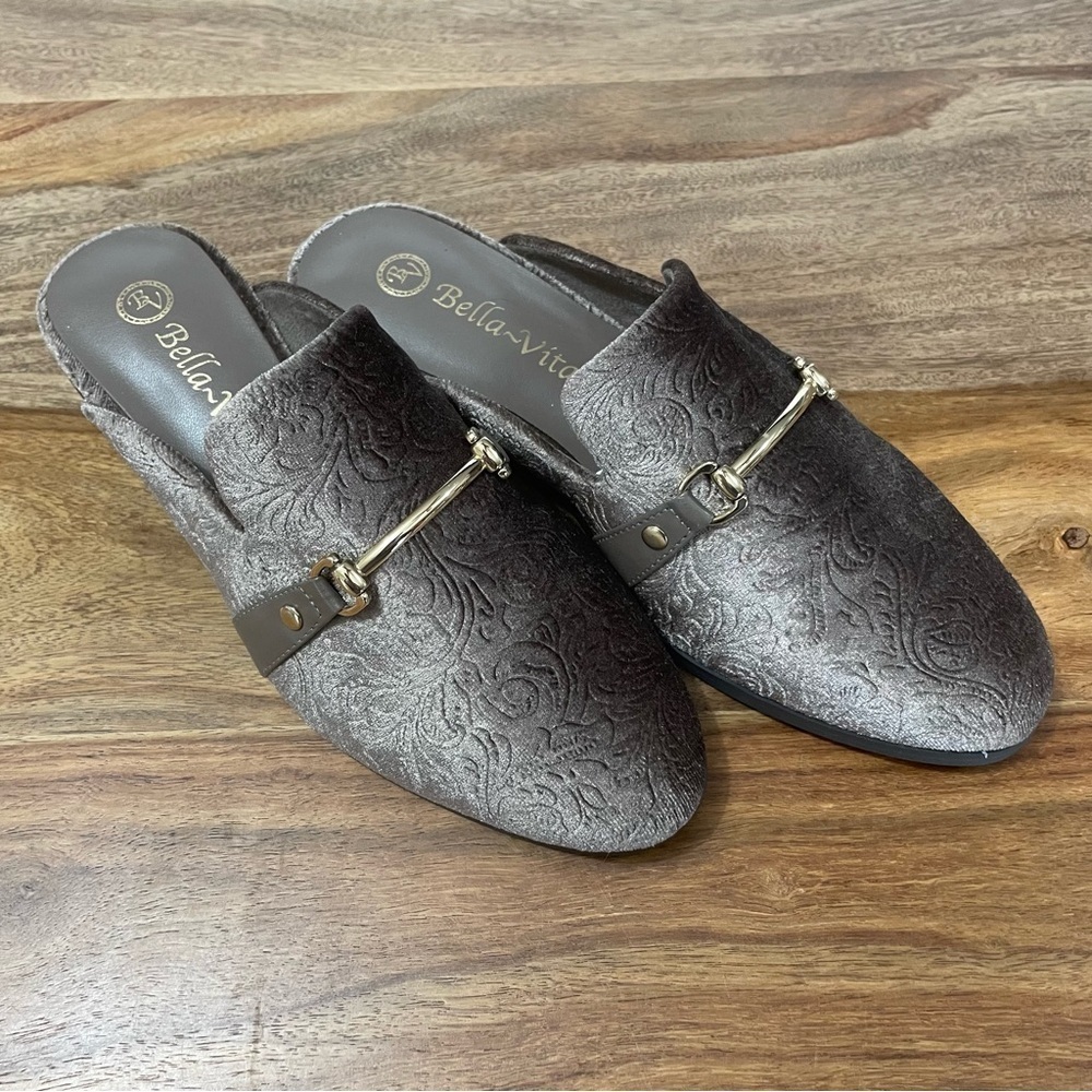 Bella-Vita Babs Brown Embossed Velvet Gold Tone Accent Mules sz‎ 6 1/2